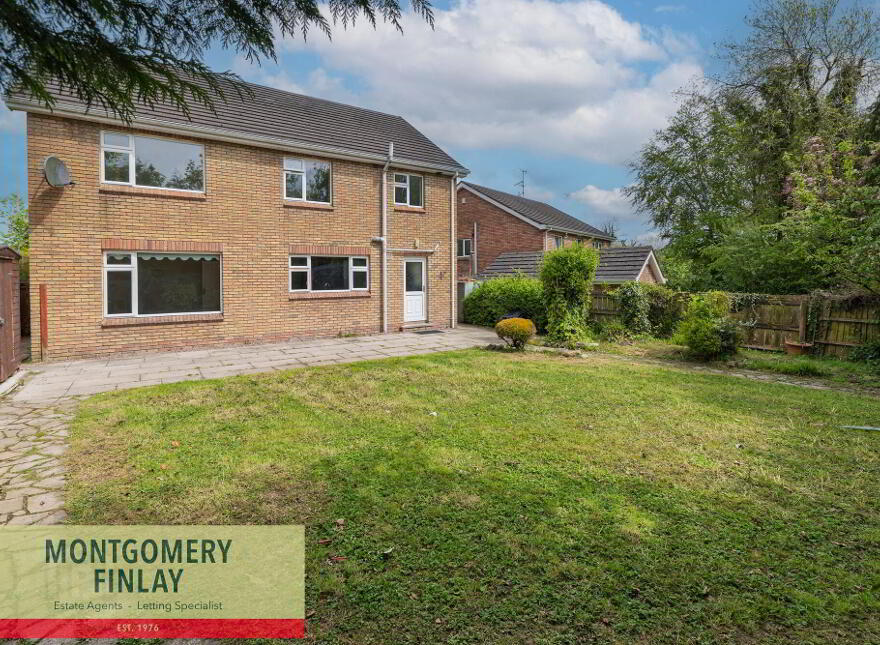 9 Killyhevlin Park, Enniskillen, BT74 4EH
