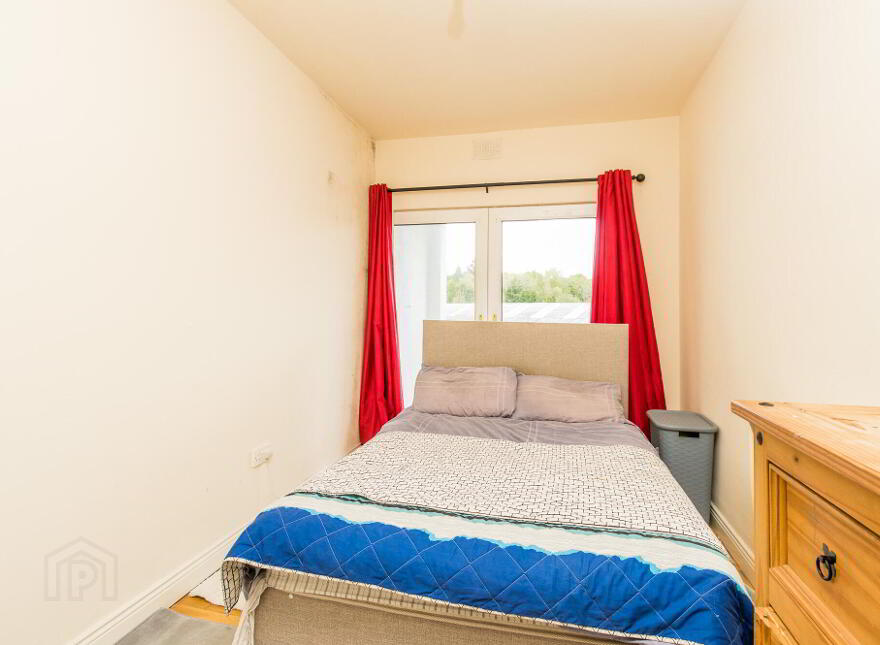 2 Raftery's Yard, Main Street, Castlerea, F45F5K2