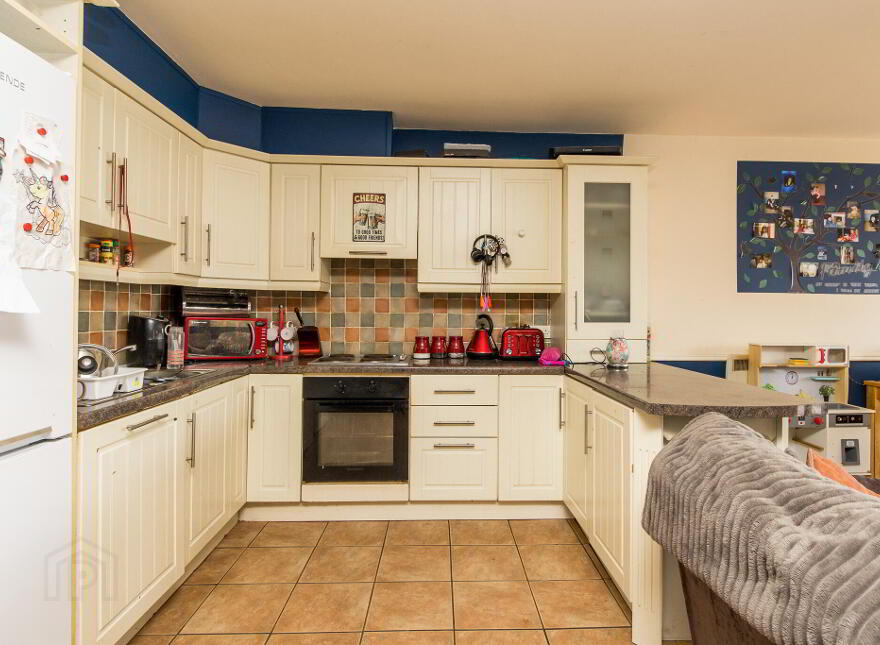 2 Raftery's Yard, Main Street, Castlerea, F45F5K2