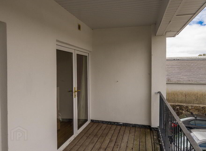 2 Raftery's Yard, Main Street, Castlerea, F45F5K2