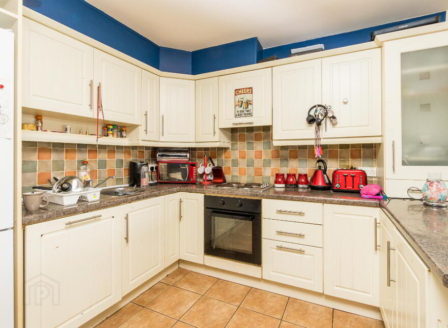 2 Raftery's Yard, Main Street, Castlerea, F45F5K2