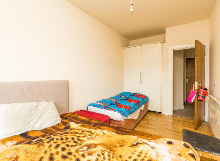 2 Raftery's Yard, Main Street, Castlerea, F45F5K2