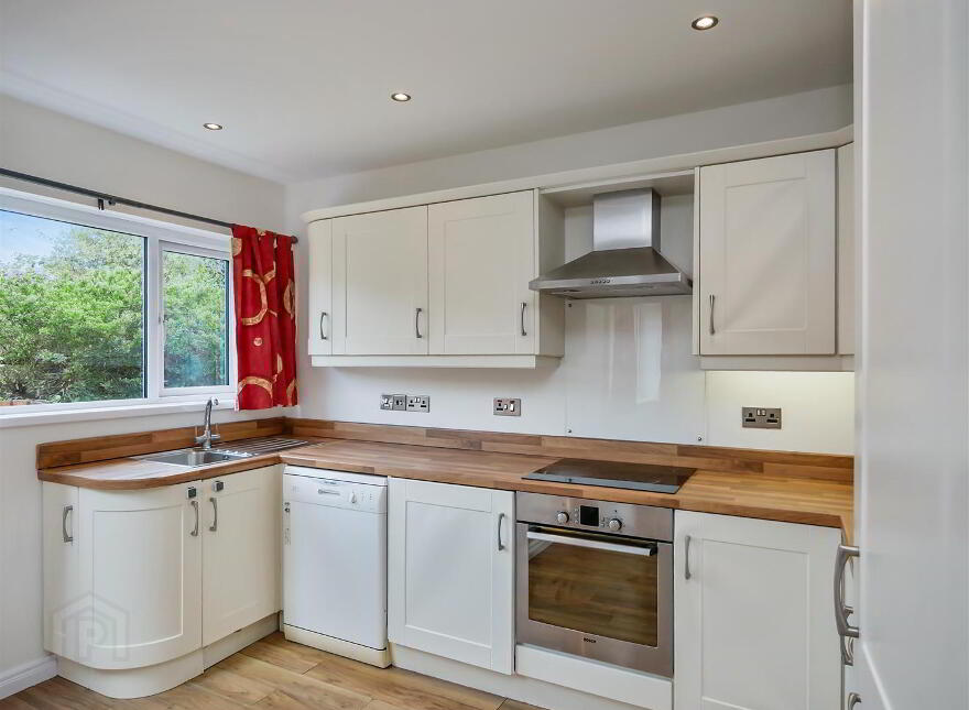 5 Beechgrove Avenue, Upper Knockbreda Road, Belfast, BT6 0ND