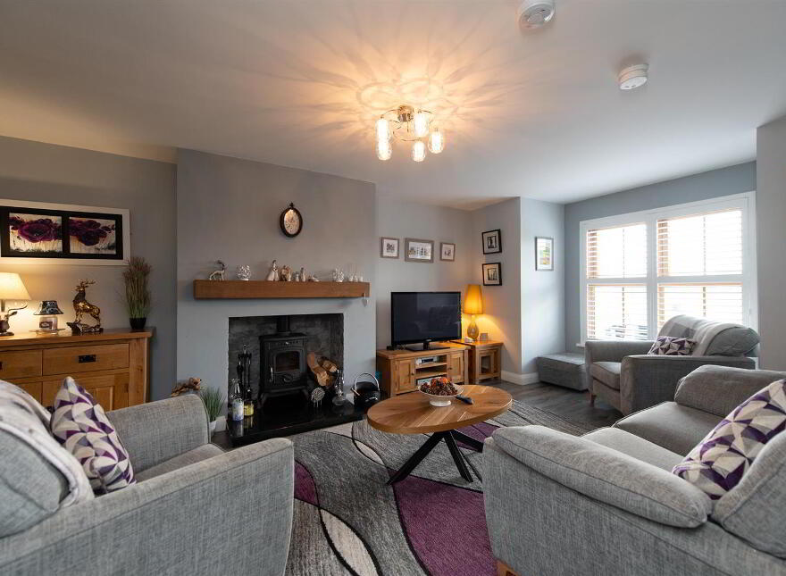 48 Cloverdale, Dromore, Blackskull, BT25 1GX
