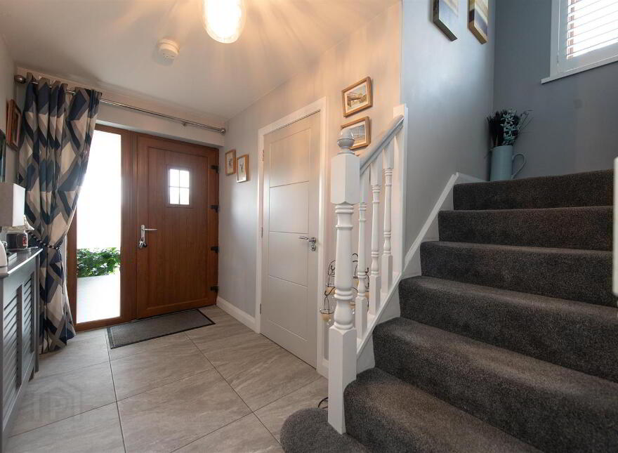 48 Cloverdale, Dromore, Blackskull, BT25 1GX