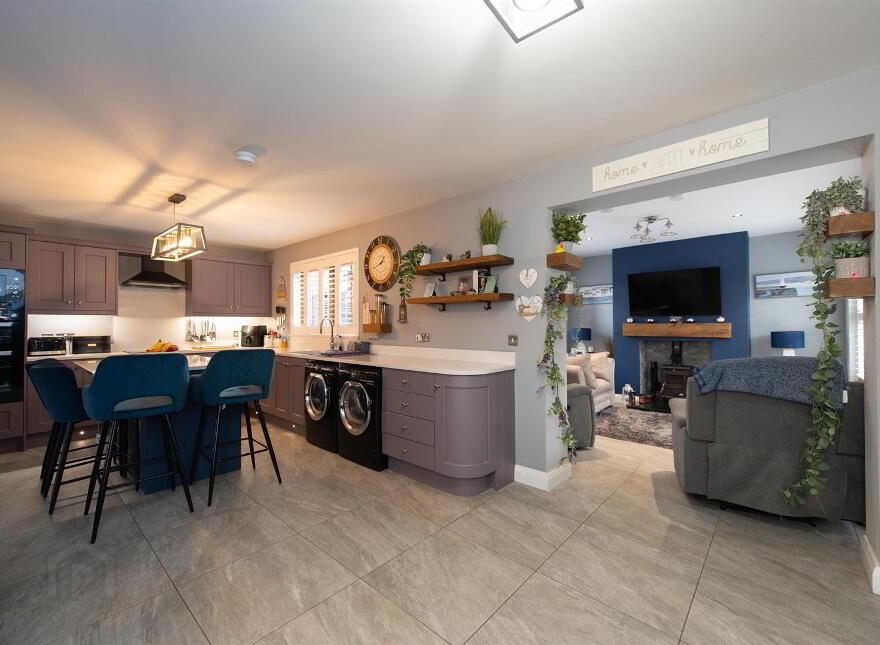 48 Cloverdale, Dromore, Blackskull, BT25 1GX