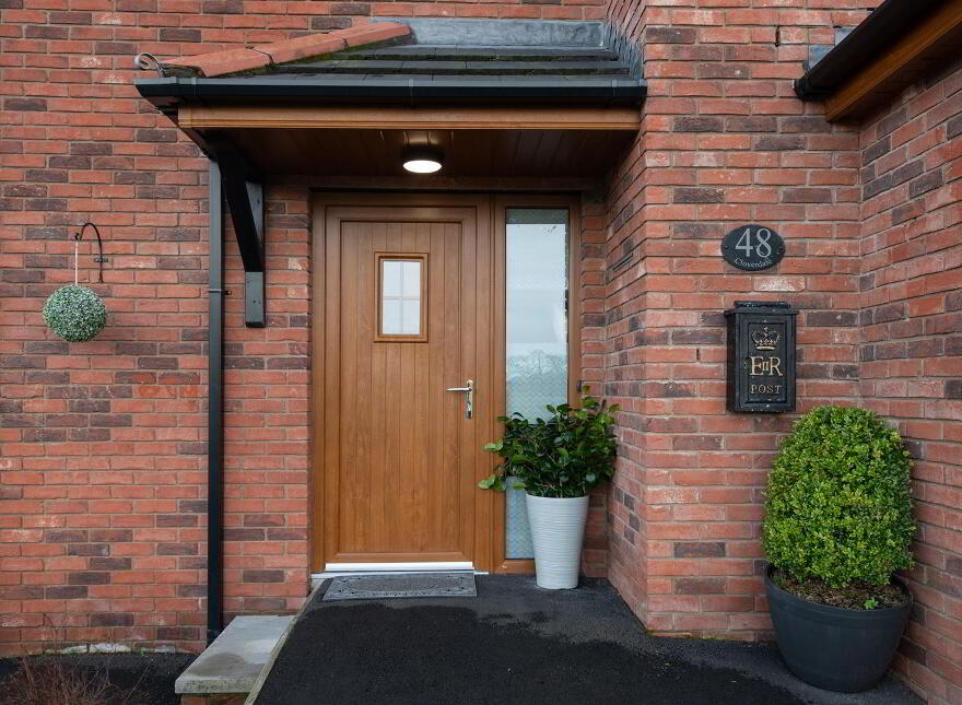 48 Cloverdale, Dromore, Blackskull, BT25 1GX