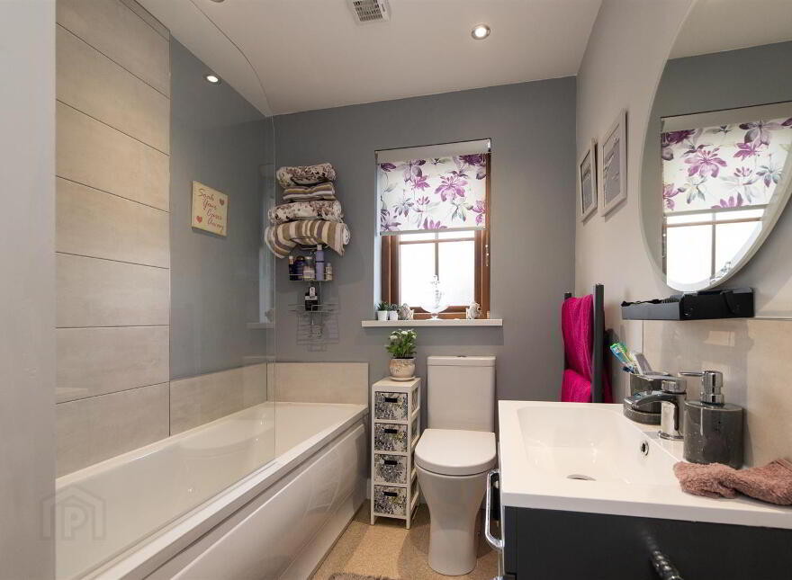 48 Cloverdale, Dromore, Blackskull, BT25 1GX