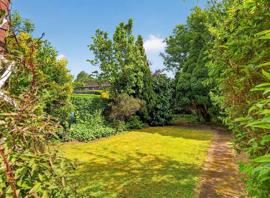 23 Eastleigh Drive, Ballyhackamore, Belfast, BT4 3DX
