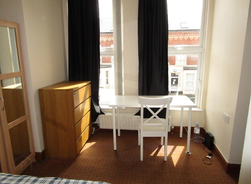 Fountainville Avenue, Belfast, BT9 6AN