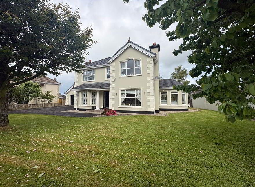 4 Glenevish Hill, Strabane, BT82 8LZ