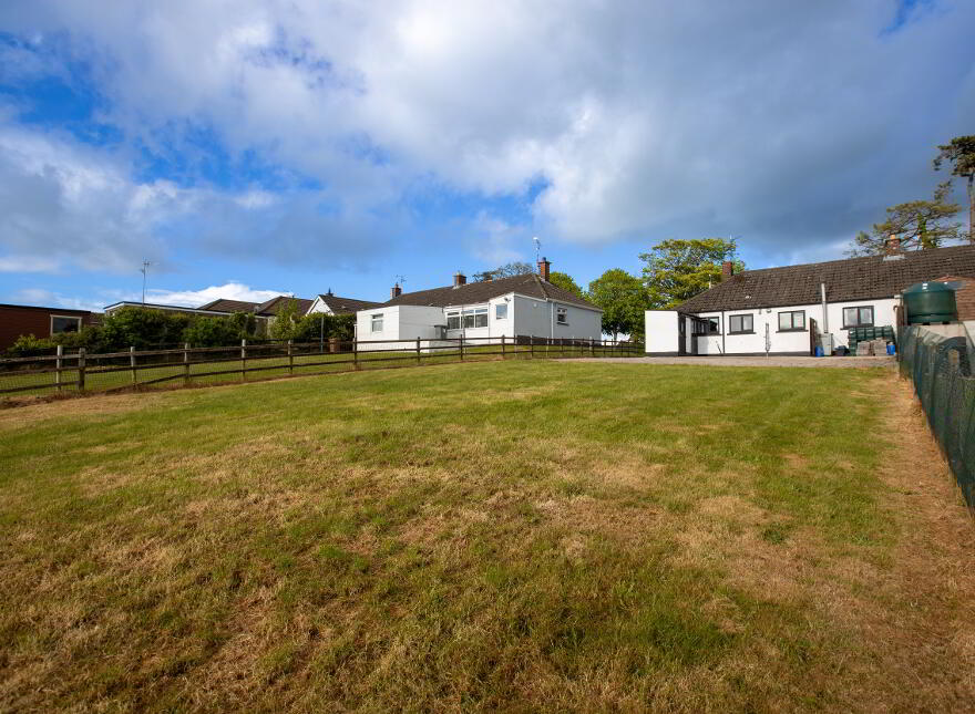 31 Fellows Hall Road, Killylea, Armagh, BT60 4LX