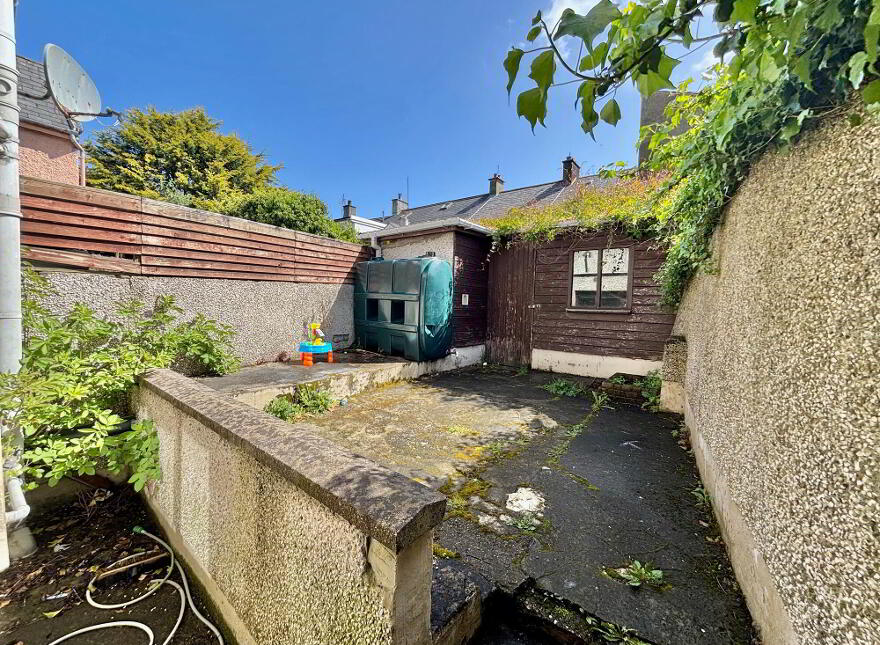100 Long Commons, Coleraine, BT52 1LJ