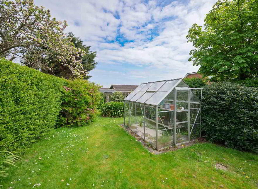 3 Rosepark Avenue, Donaghadee, BT21 0BW
