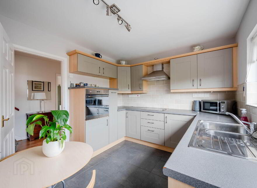 3 Rosepark Avenue, Donaghadee, BT21 0BW