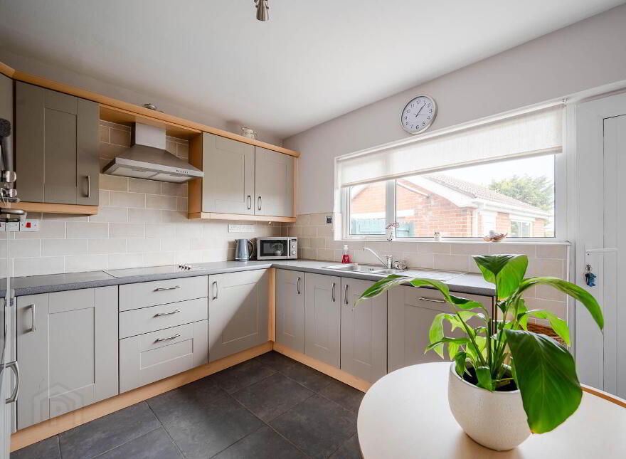 3 Rosepark Avenue, Donaghadee, BT21 0BW