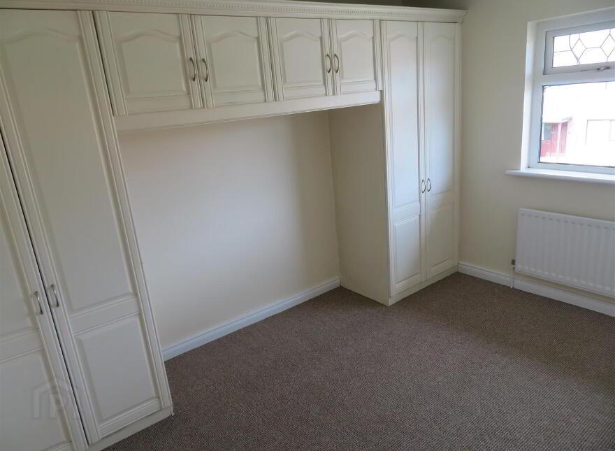52 Donard Gardens, Lurgan, BT66 8EX