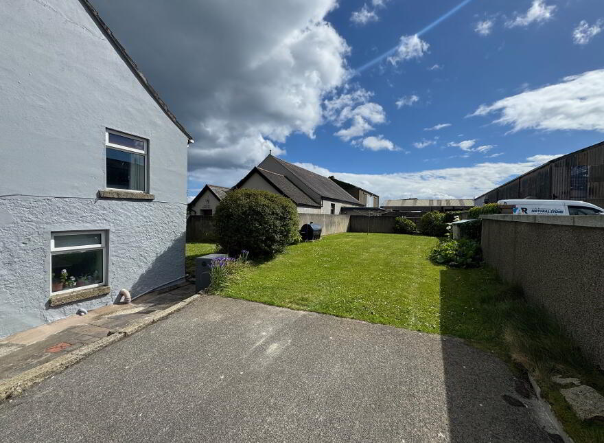 8 Main Street, Annalong, BT34 4TR
