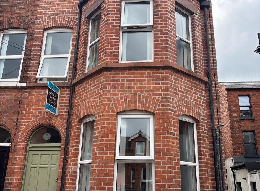 1 Wellington Park Avenue, Belfast, BT9 6DT