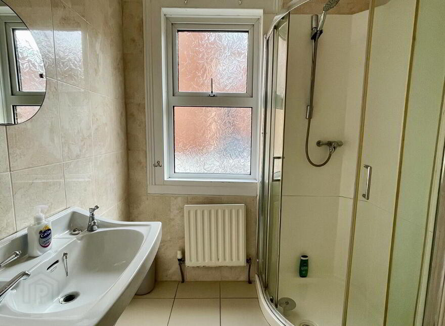 1 Wellington Park Avenue, Belfast, BT9 6DT