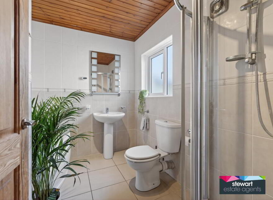 34 Irwin Place, Donaghcloney, BT66 7NL