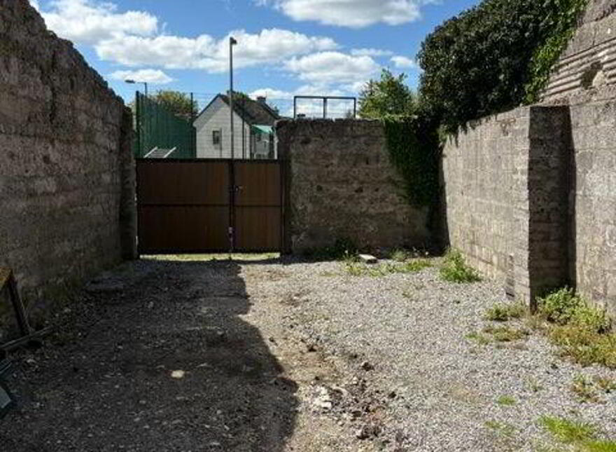 Bridge Street, Kilkelly, F35V224