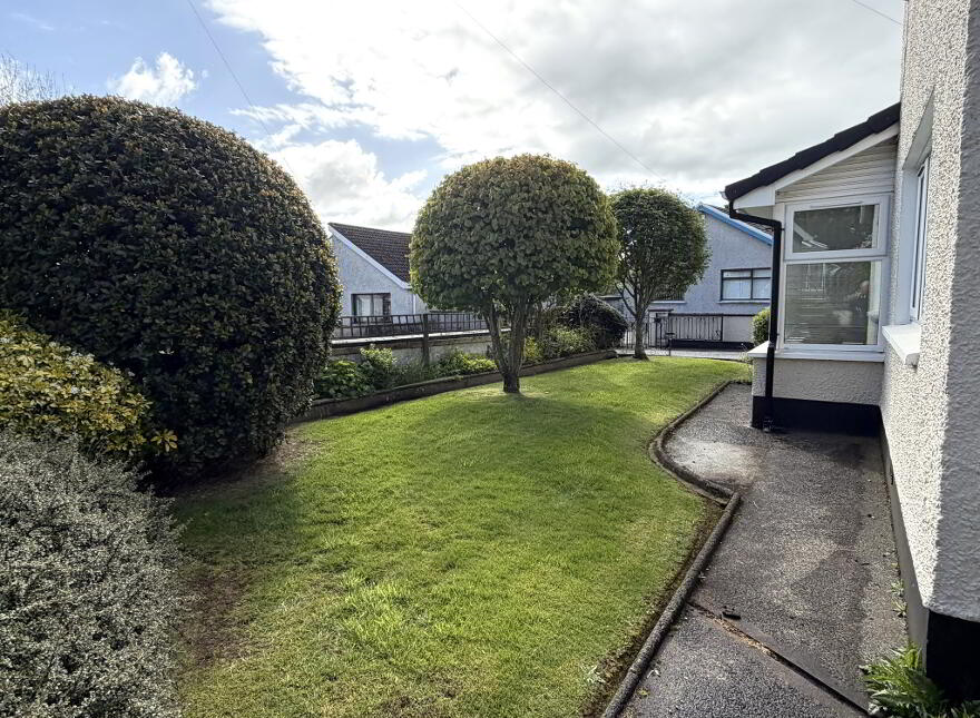 11 Circular Park, Ballymena, BT43 6ND