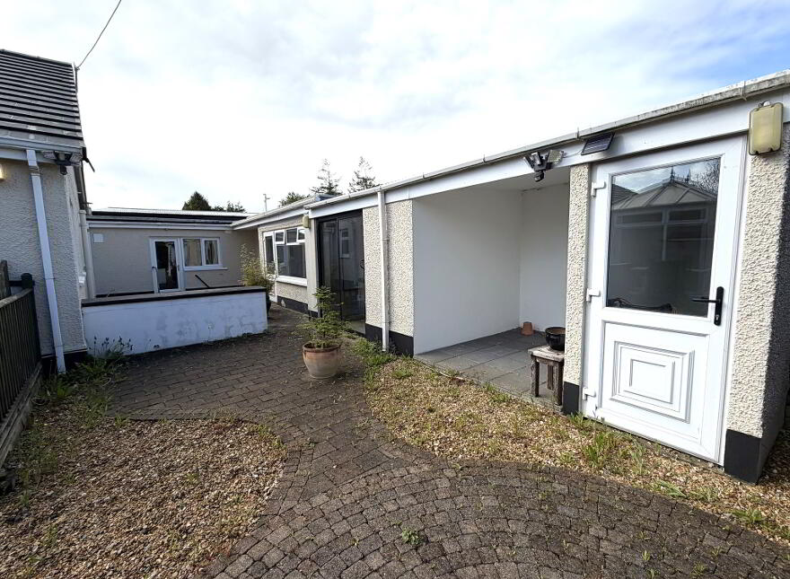 11 Circular Park, Ballymena, BT43 6ND