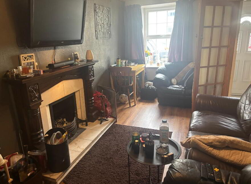 Main Street, Cassidy's, Ballintra, F94K3CP