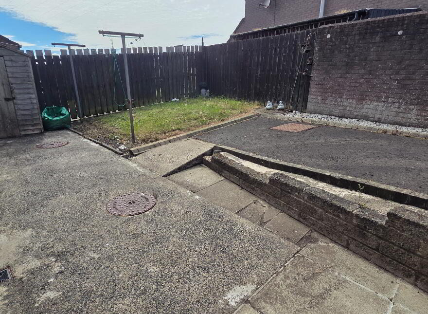 21 Clifton Park, Coleraine, BT52 2HW