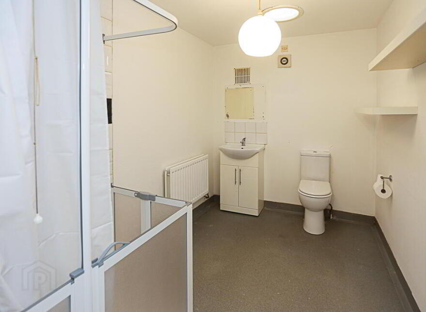 7 Saleen Park, Holywood, BT18 9AS