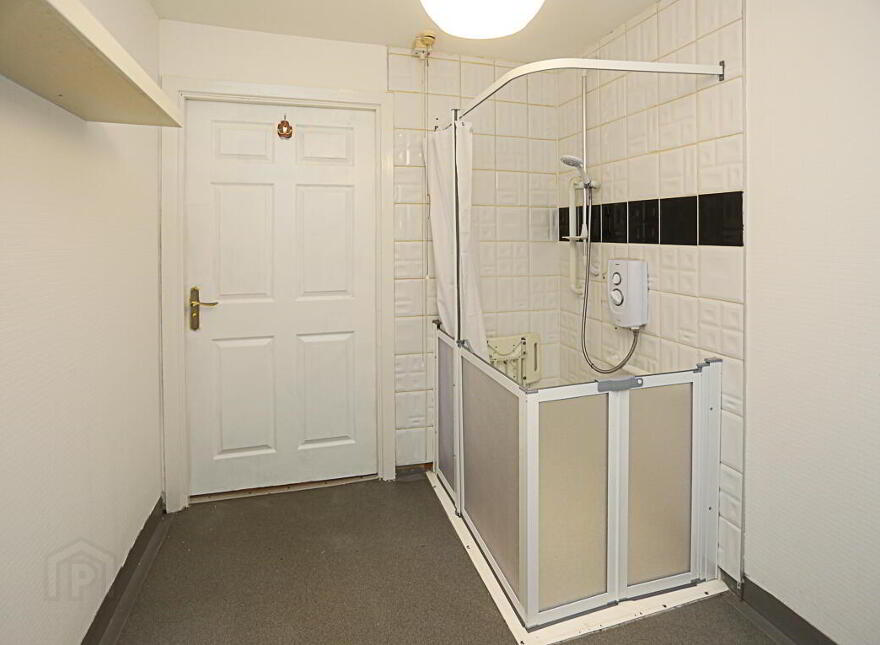 7 Saleen Park, Holywood, BT18 9AS