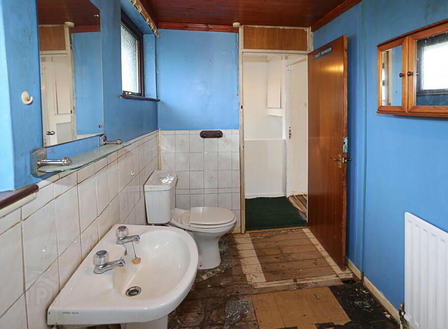 7 Saleen Park, Holywood, BT18 9AS