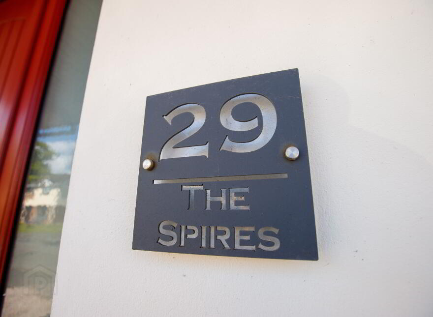 29 The Spires, Dromore, BT25 1QE