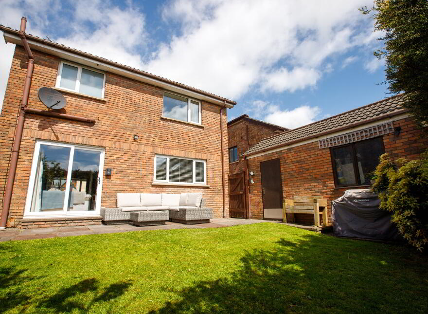 29 The Spires, Dromore, BT25 1QE