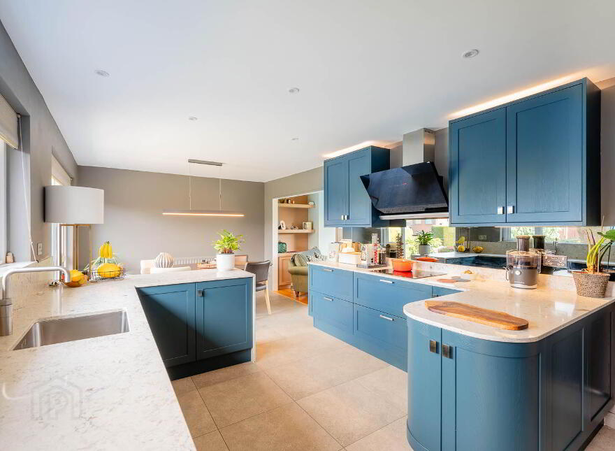 10 Deanfield, Bangor, BT19 6NX