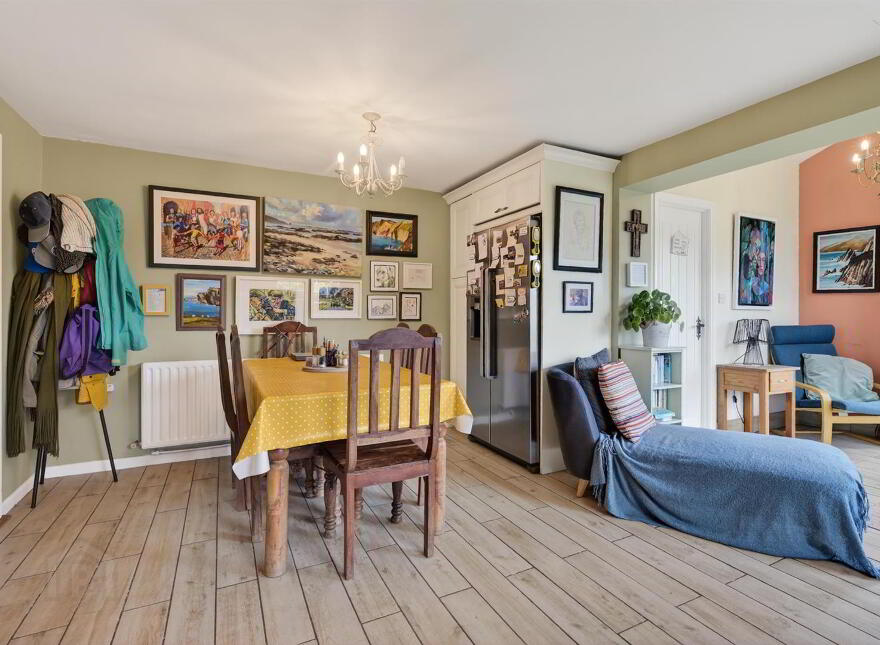 27 Glendun Park, Dunmurry, Belfast, BT17 9AY