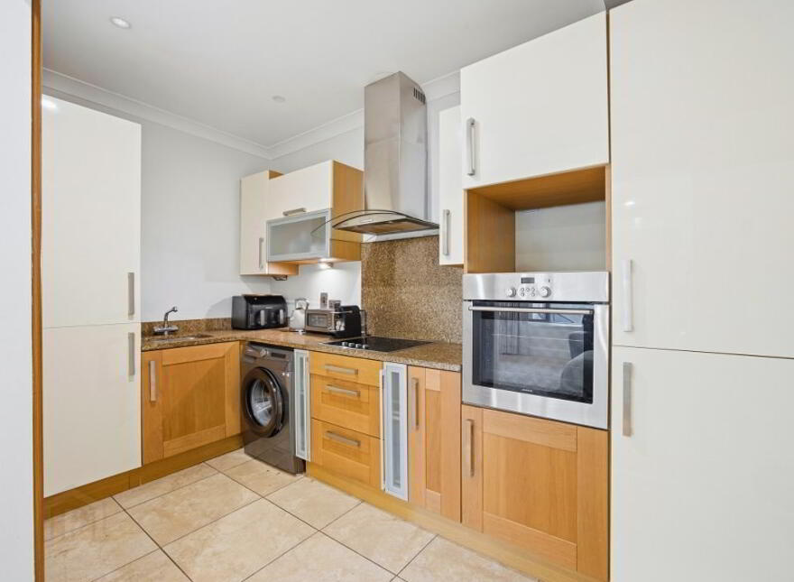 2 Cedar Grove, Firhouse Road, Knocklyon, Dublin 16, D16AK80