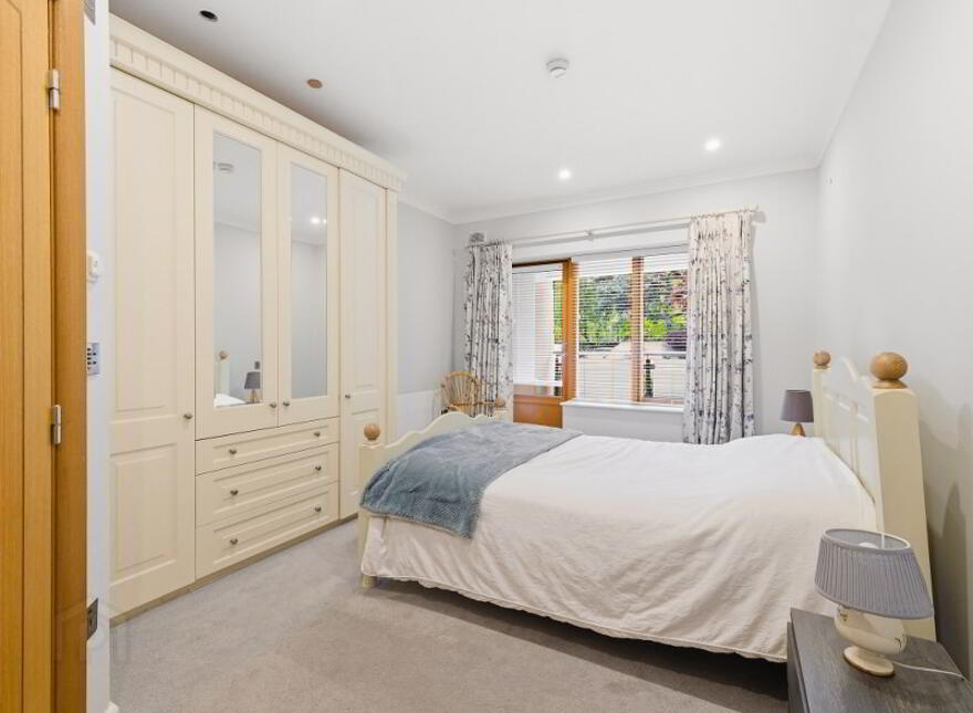 2 Cedar Grove, Firhouse Road, Knocklyon, Dublin 16, D16AK80