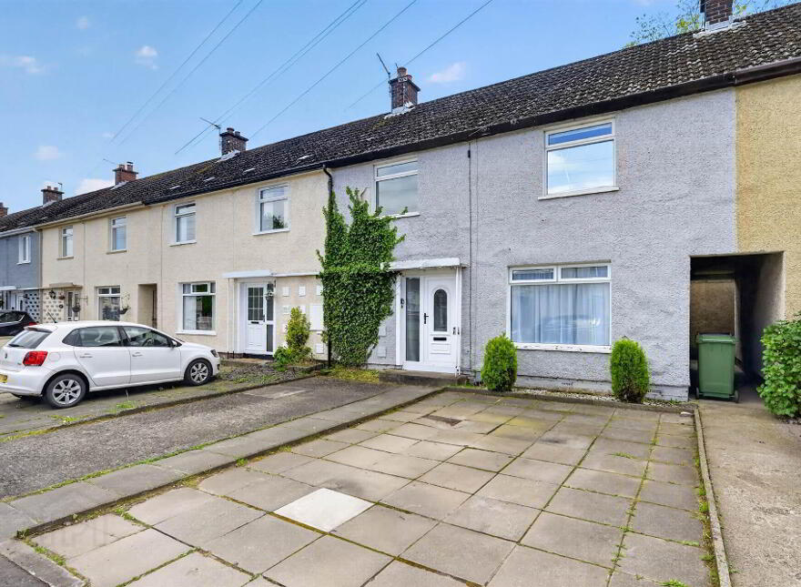 81 Rowan Drive, Dunmurry, Belfast, BT17 9QE