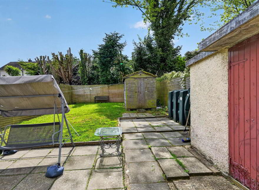 81 Rowan Drive, Dunmurry, Belfast, BT17 9QE