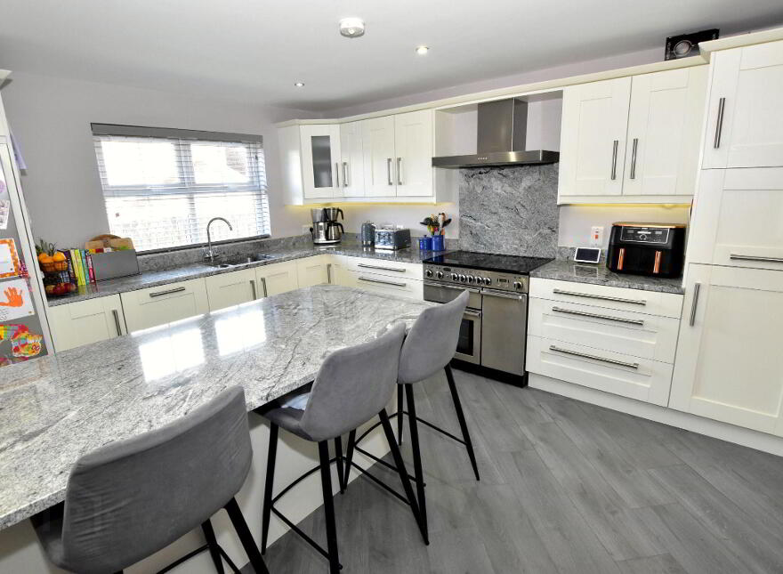 74a Wellington Park Drive, Maghaberry, Moira, BT67 0UP