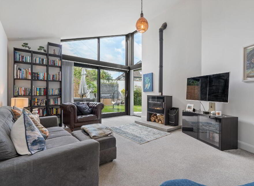 Namche Bazaar, Bridgestown, Cloghroe, T23WR40