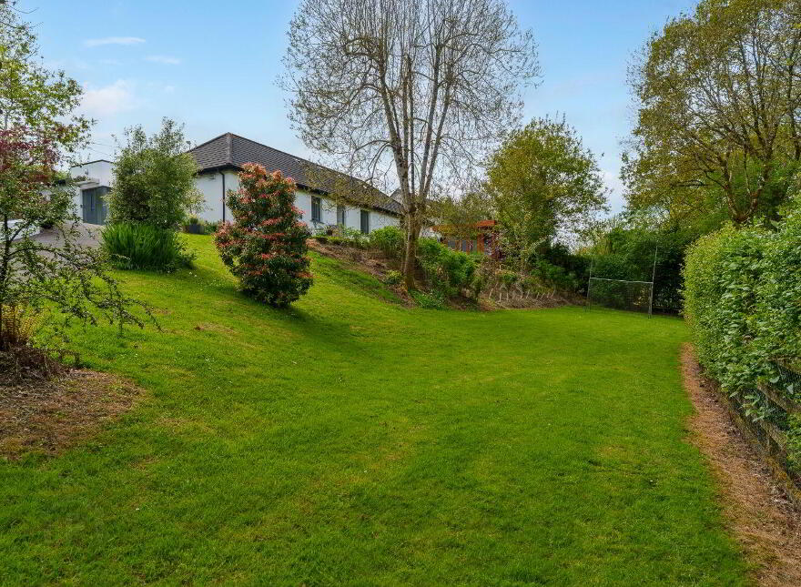 Namche Bazaar, Bridgestown, Cloghroe, T23WR40