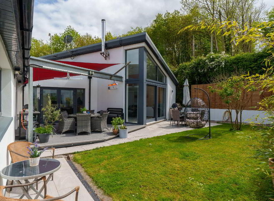 Namche Bazaar, Bridgestown, Cloghroe, T23WR40