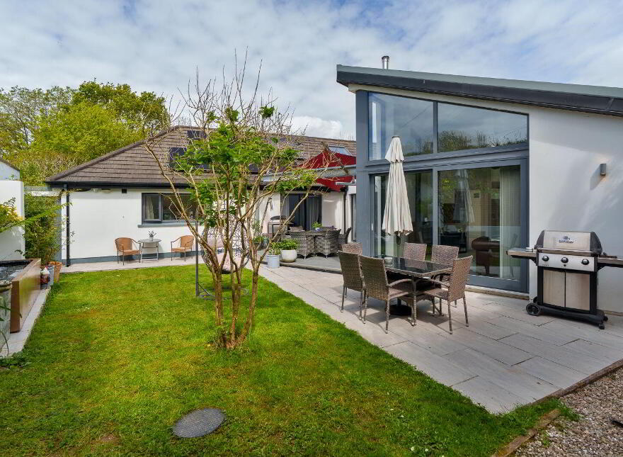 Namche Bazaar, Bridgestown, Cloghroe, T23WR40