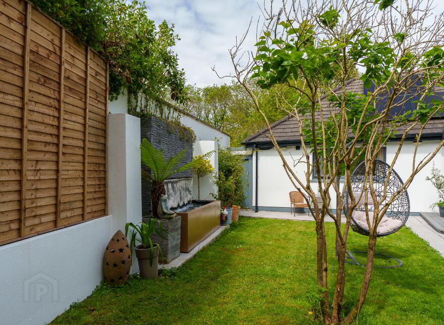 Namche Bazaar, Bridgestown, Cloghroe, T23WR40