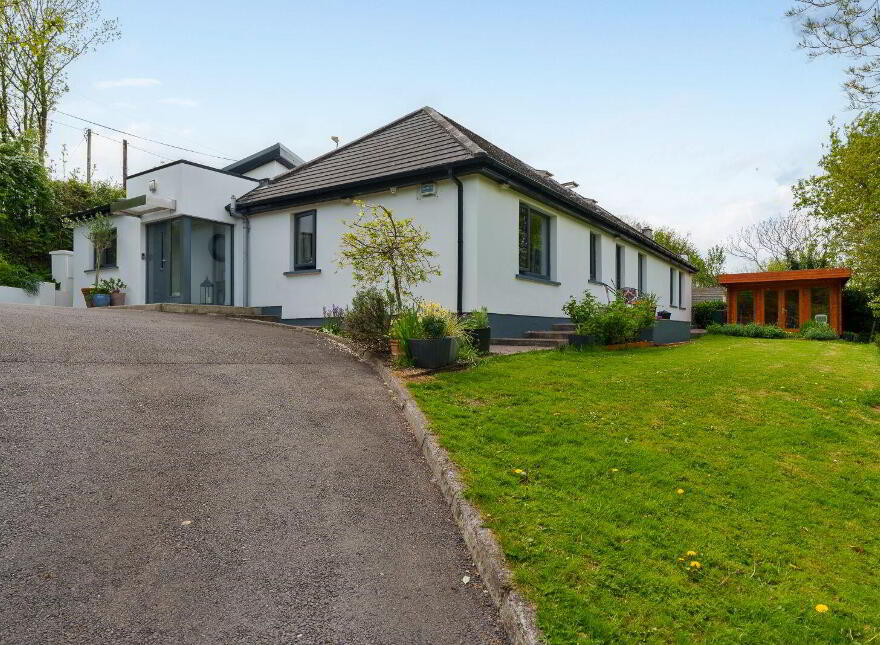 Namche Bazaar, Bridgestown, Cloghroe, T23WR40