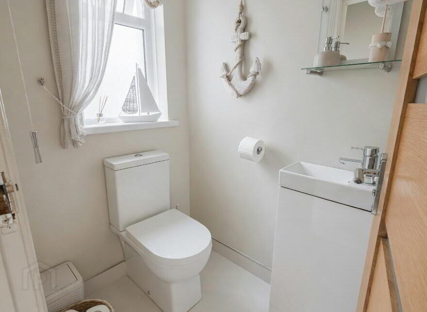 15 Broadlands Park, Carrickfergus, BT38 7DB