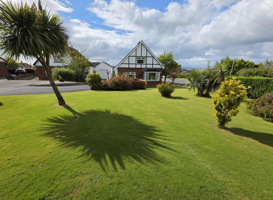 15 Broadlands Park, Carrickfergus, BT38 7DB